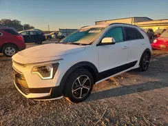 KNDCR3LE3S5282961 2025 KIA NIRO