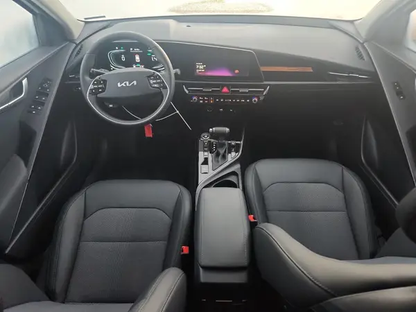 KNDCR3LE3S5282961 2025 KIA NIRO - Image 8