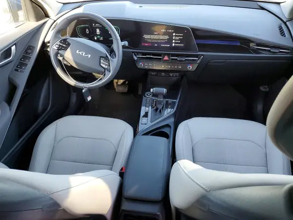 KNDCR3LE3S5295841 2025 KIA NIRO - Image 8