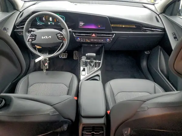 KNDCR3LE3S5310645 2025 KIA NIRO - Image 8