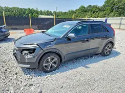 KNDCR3LE4P5035861 2023 KIA NIRO