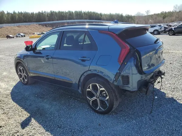 KNDCR3LE4P5036525 2023 KIA NIRO - Image 2