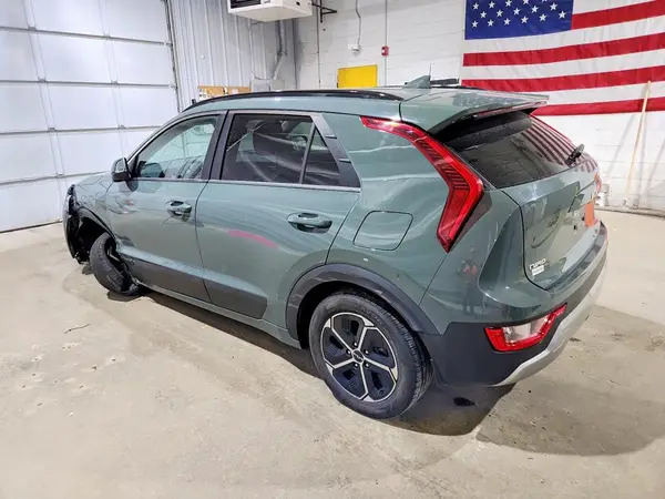 KNDCR3LE4P5037903 2023 KIA NIRO - Image 2