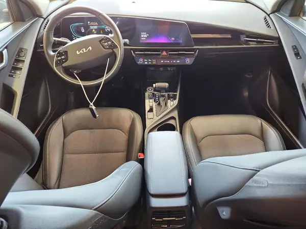 KNDCR3LE4P5038016 2023 KIA NIRO - Image 8