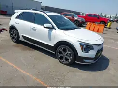 KNDCR3LE4P5043118 2023 KIA NIRO