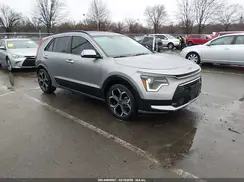 KNDCR3LE4P5047430 2023 KIA NIRO