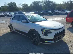 KNDCR3LE4P5048500 2023 KIA NIRO