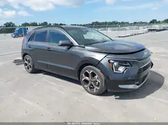 KNDCR3LE4P5061263 2023 KIA NIRO