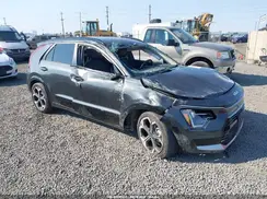 KNDCR3LE4P5071694 2023 KIA NIRO