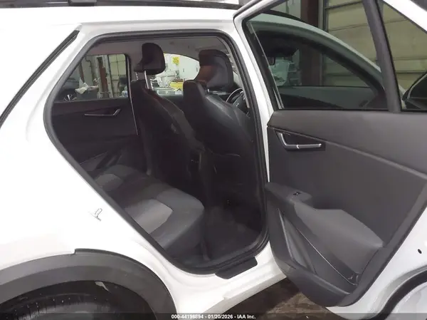 KNDCR3LE4P5096692 2023 KIA NIRO - Image 8