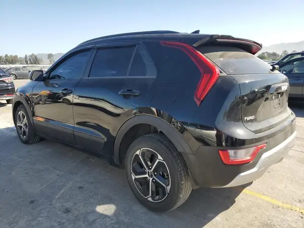 KNDCR3LE4P5098765 2023 KIA NIRO - Image 2