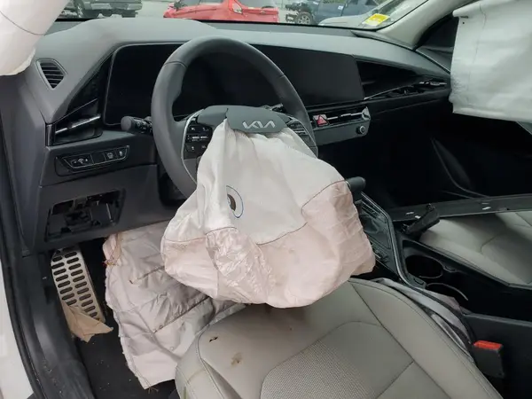 KNDCR3LE4P5106931 2023 KIA NIRO - Image 8