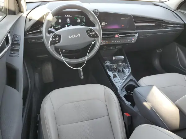 KNDCR3LE4P5108100 2023 KIA NIRO - Image 8