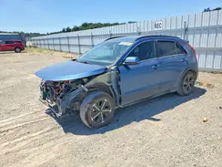 KNDCR3LE4P5117640 2023 KIA NIRO