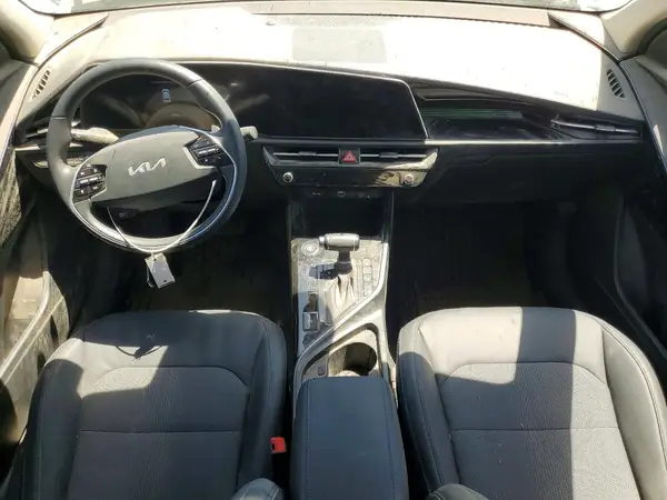 KNDCR3LE4P5117640 2023 KIA NIRO - Image 8