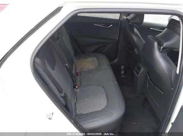 KNDCR3LE4R5149300 2024 KIA NIRO - Image 8