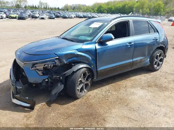 KNDCR3LE4R5149572 2024 KIA NIRO - Image 2