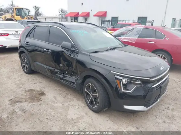 KNDCR3LE4R5154643 2024 KIA NIRO - Image 1