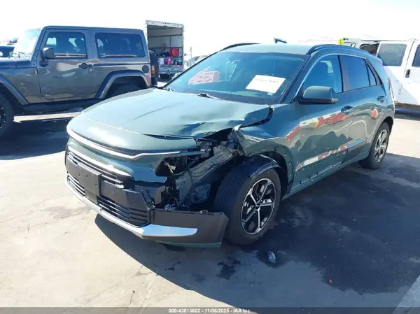 KNDCR3LE4R5163794 2024 KIA NIRO - Image 2