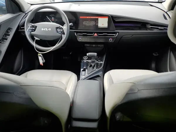 KNDCR3LE4R5193085 2024 KIA NIRO - Image 8