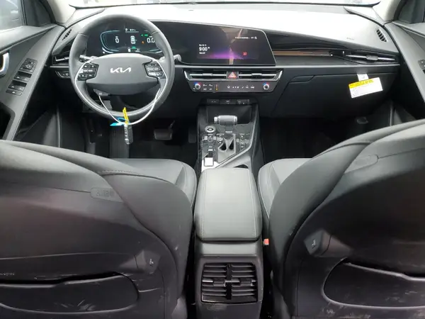 KNDCR3LE4R5202951 2024 KIA NIRO - Image 8