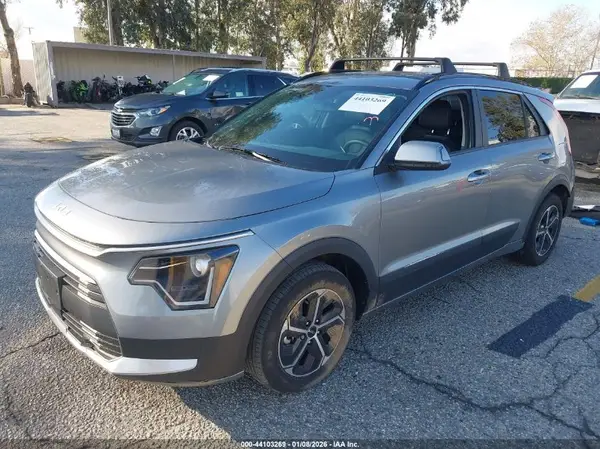 KNDCR3LE4R5205798 2024 KIA NIRO - Image 2