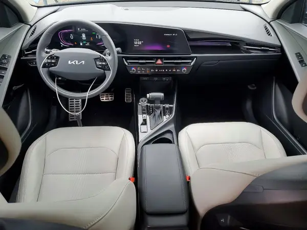 KNDCR3LE4S5217066 2025 KIA NIRO - Image 8