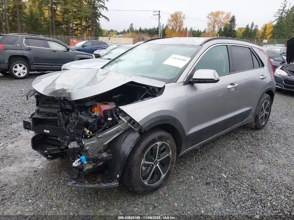 KNDCR3LE4S5257891 2025 KIA NIRO - Image 2
