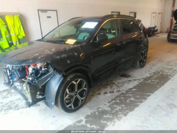 KNDCR3LE5P5051728 2023 KIA NIRO - Image 2