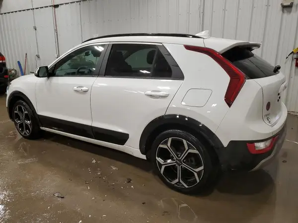 KNDCR3LE5P5051860 2023 KIA NIRO - Image 2