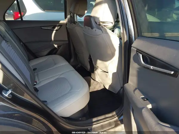 KNDCR3LE5P5068447 2023 KIA NIRO - Image 8