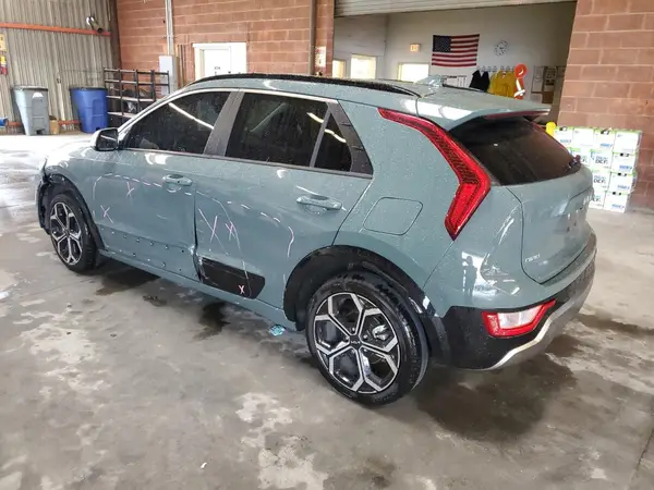 KNDCR3LE5P5080615 2023 KIA NIRO - Image 2