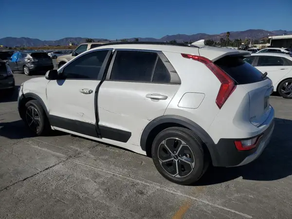 KNDCR3LE5P5087645 2023 KIA NIRO - Image 2