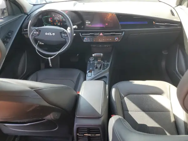 KNDCR3LE5P5087645 2023 KIA NIRO - Image 8