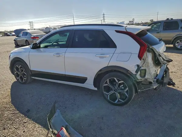 KNDCR3LE5P5100040 2023 KIA NIRO - Image 2