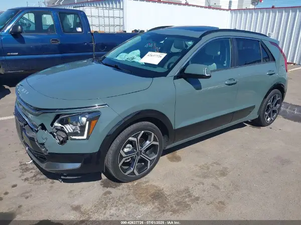 KNDCR3LE5P5100751 2023 KIA NIRO - Image 2