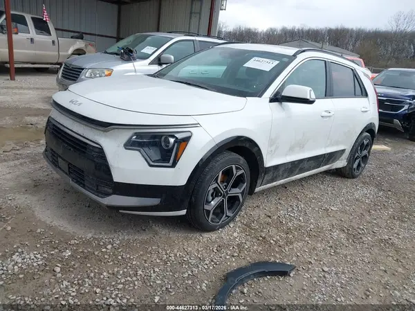 KNDCR3LE5P5101821 2023 KIA NIRO - Image 2