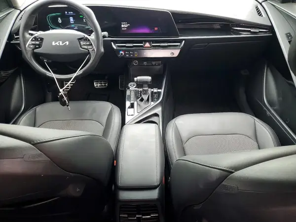 KNDCR3LE5P5103049 2023 KIA NIRO - Image 8