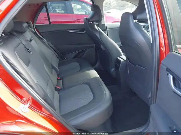 KNDCR3LE5P5110731 2023 KIA NIRO - Image 8
