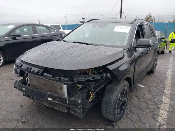 KNDCR3LE5R512840 2024 KIA NIRO - Image 2