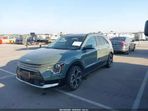 KNDCR3LE5R5131064 2024 KIA NIRO - Image 2
