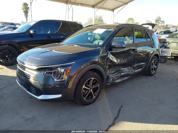 KNDCR3LE5R5133946 2024 KIA NIRO - Image 2