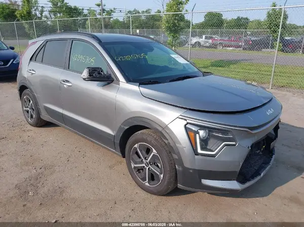 KNDCR3LE5R5162539 2024 KIA NIRO - Image 1