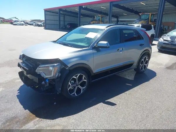 KNDCR3LE5R5174173 2024 KIA NIRO - Image 2