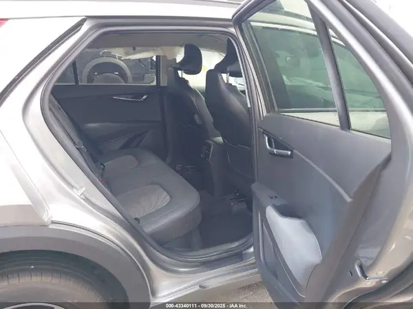 KNDCR3LE5R5184377 2024 KIA NIRO - Image 8