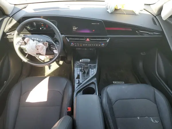 KNDCR3LE5R5187375 2024 KIA NIRO - Image 8
