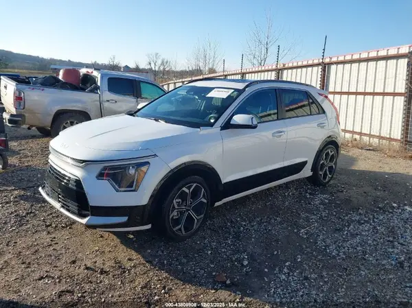 KNDCR3LE5R5187652 2024 KIA NIRO - Image 2