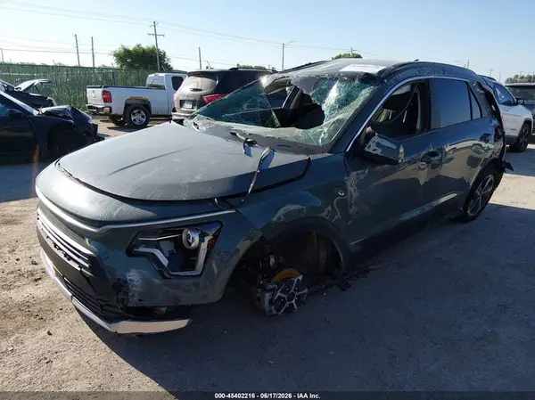 KNDCR3LE5S5234636 2025 KIA NIRO - Image 2