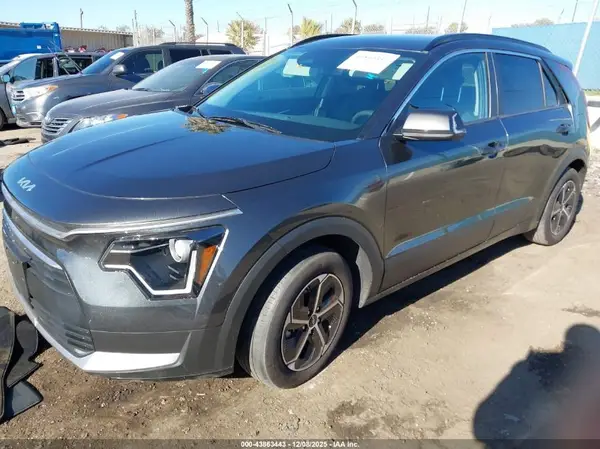 KNDCR3LE5S5239710 2025 KIA NIRO - Image 2