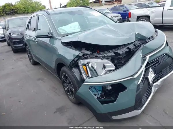 KNDCR3LE5S5242820 2025 KIA NIRO - Image 1